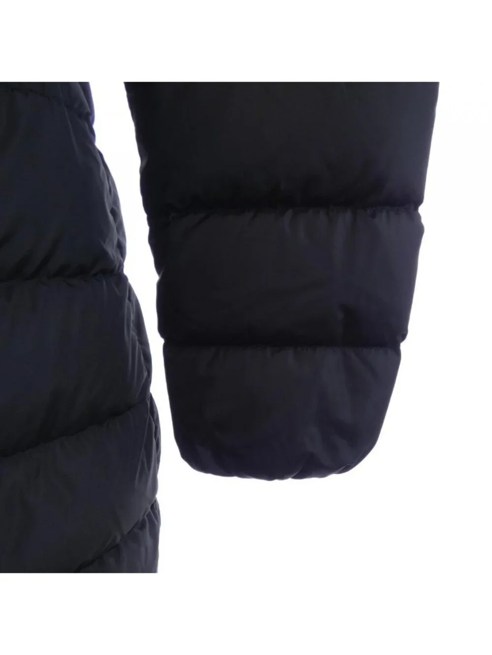 Moncler brand flammette